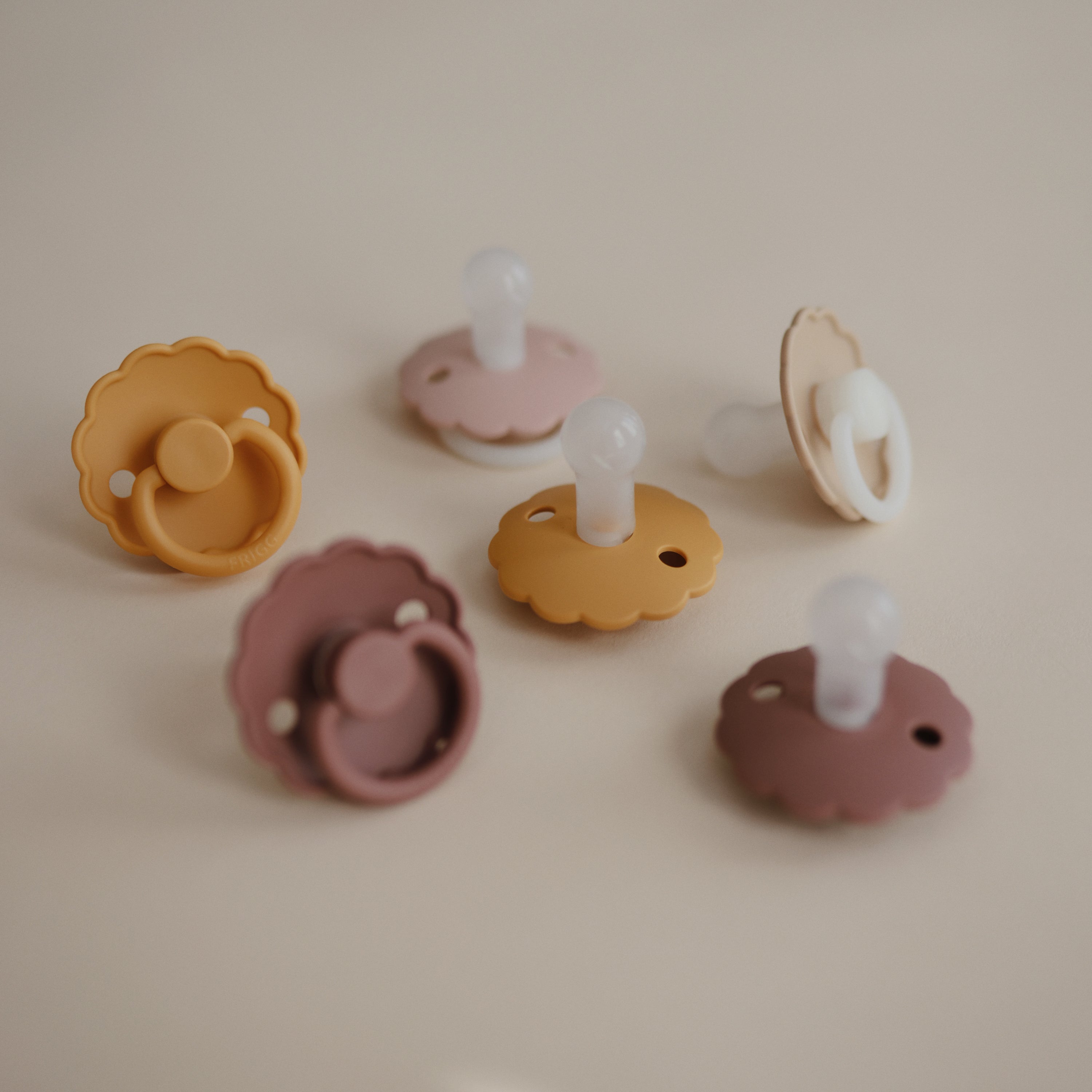 Image of FRIGG Daisy Night Silicone Pacifier 2-Pack
